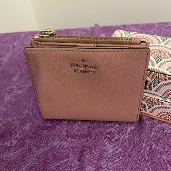 Kate Spade Dusty Rose Adalyn Bifold wallet - Picture 1 of 5